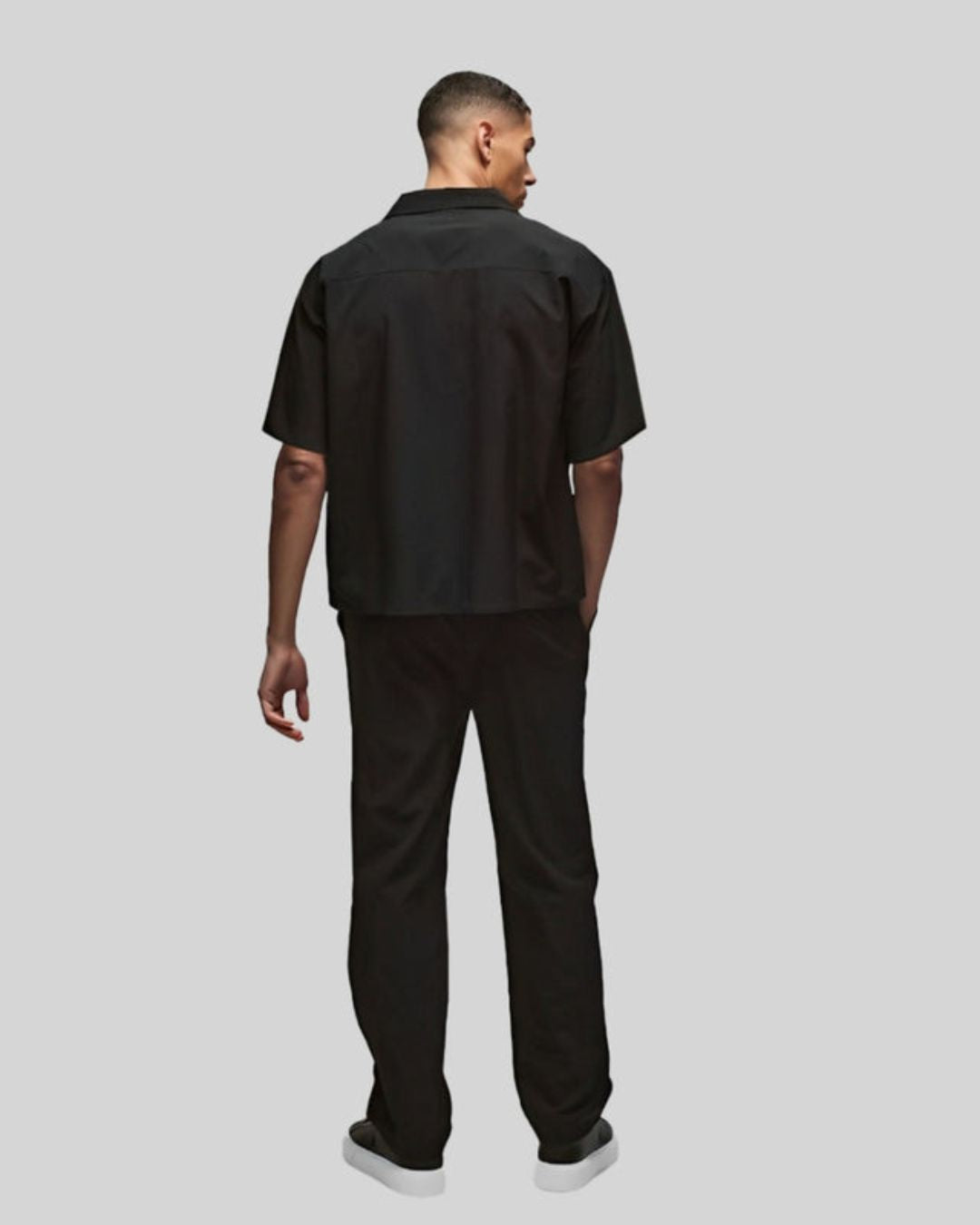 Palm Breeze Cordset (Black and Black)